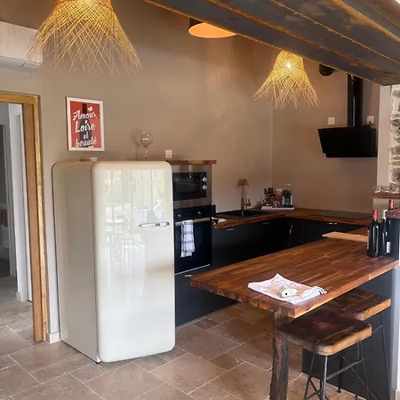 Le Chai Des Poilanes Liré