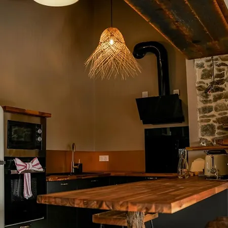 Le Chai Des Poilanes Gasthof