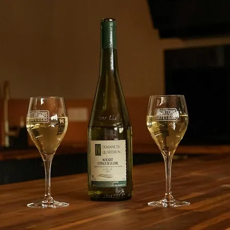 Vendégház Le Chai Des Poilanes Liré